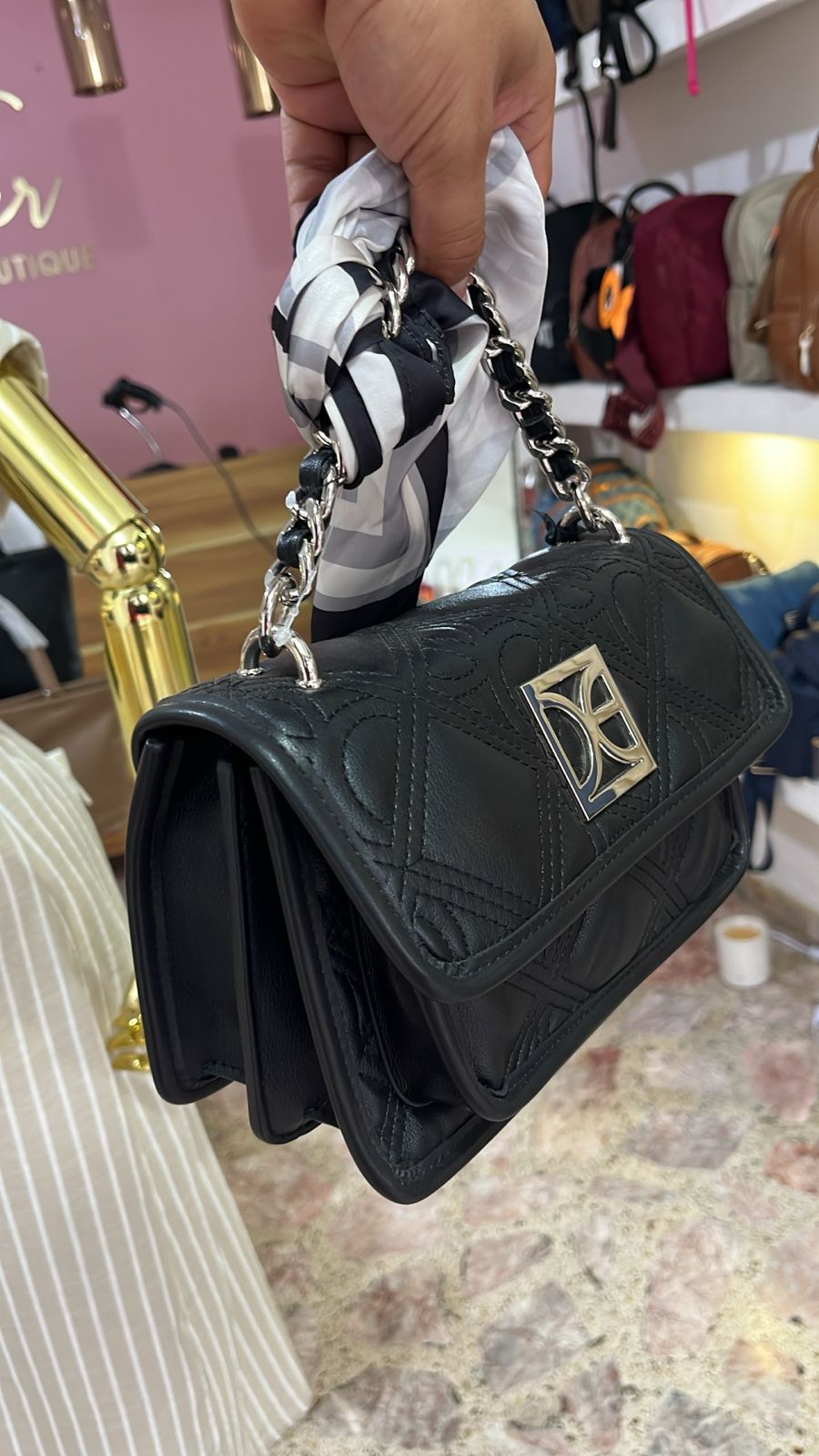 CROSS BODY CLOE NEGRO 2BLCI24757NEG