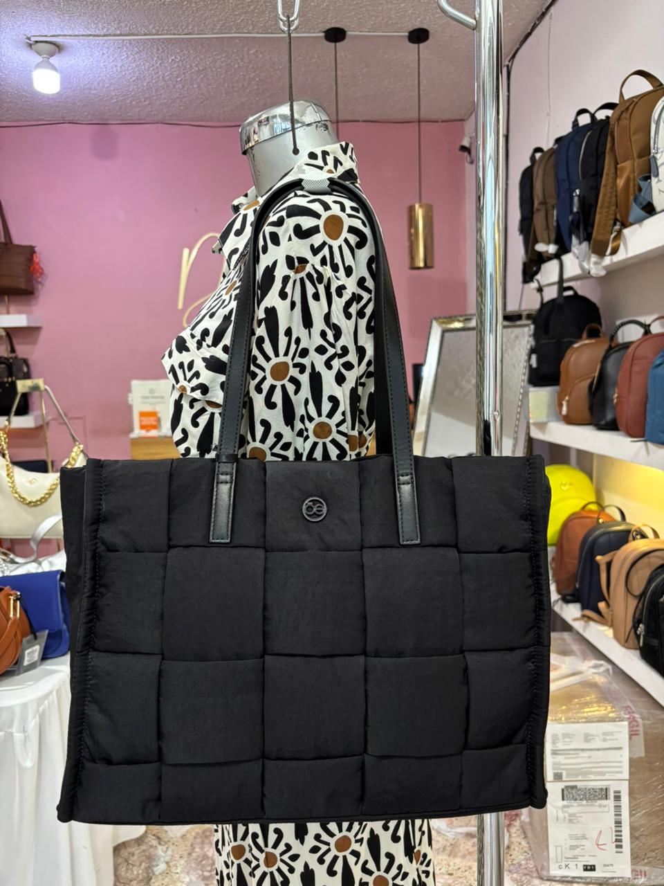 TOTE NEGRO CLOE 3BLCV56541NEG