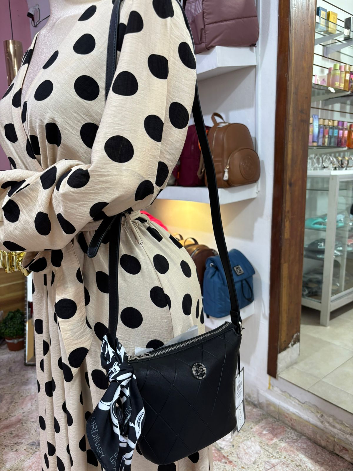 CROSS BODY NEGRO CLOE 2BLCV18894NEG